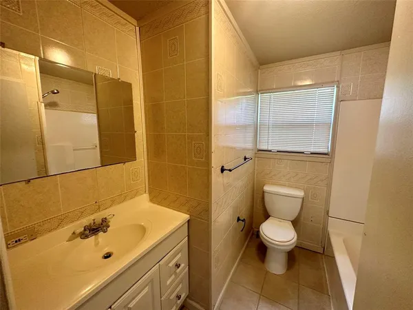 $1,500 | 309 South Bell Street, Royse City, TX 75189