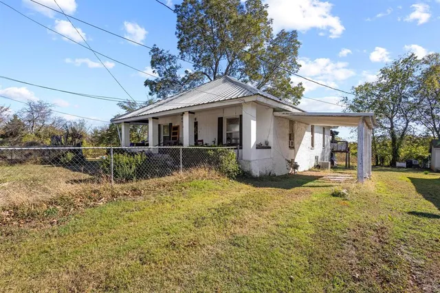 $438,000 | 600 East Washington Street, Denison, TX 75021