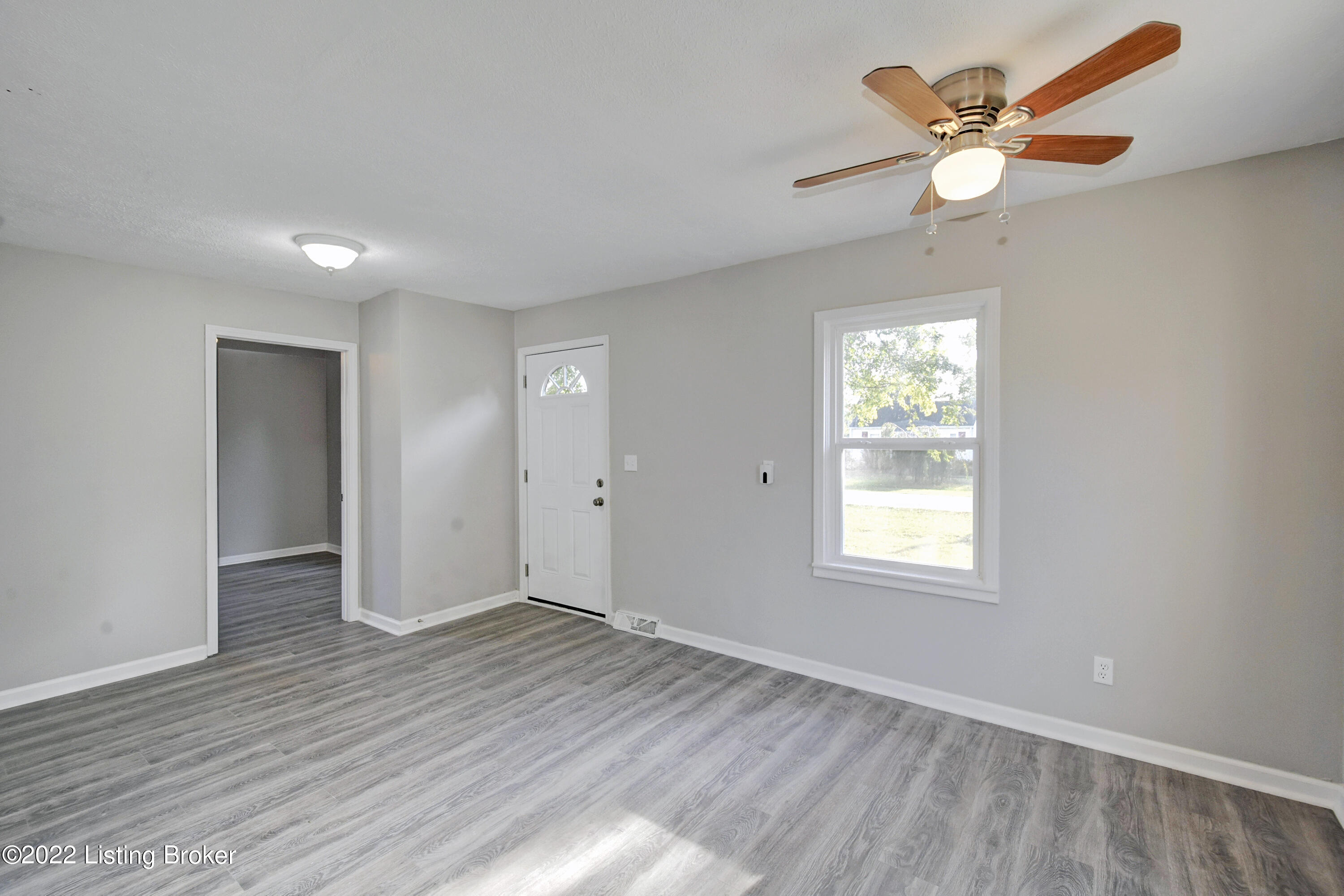 3204 Wessel Road Louisville, KY 40216 - Photo 2 of 31 _DSC4520_2_3