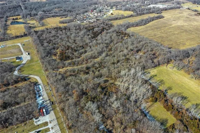 $400,000 | 9721 Elm Avenue, Kansas City, MO 64134