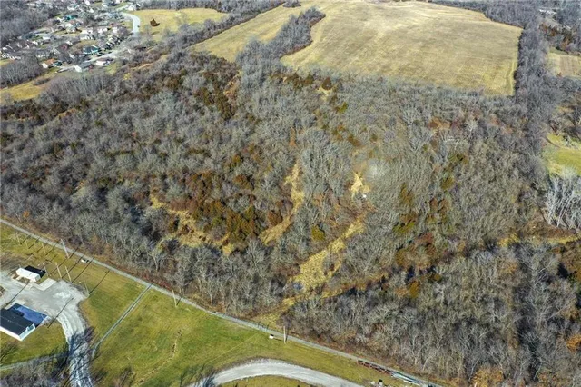 $400,000 | 9721 Elm Avenue, Kansas City, MO 64134