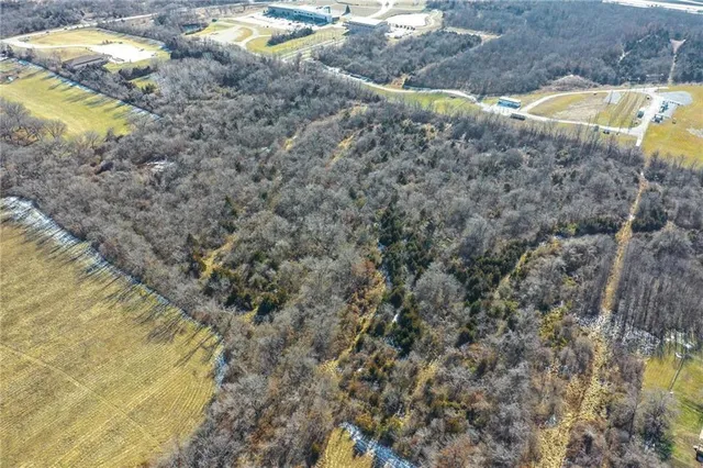 $400,000 | 9721 Elm Avenue, Kansas City, MO 64134