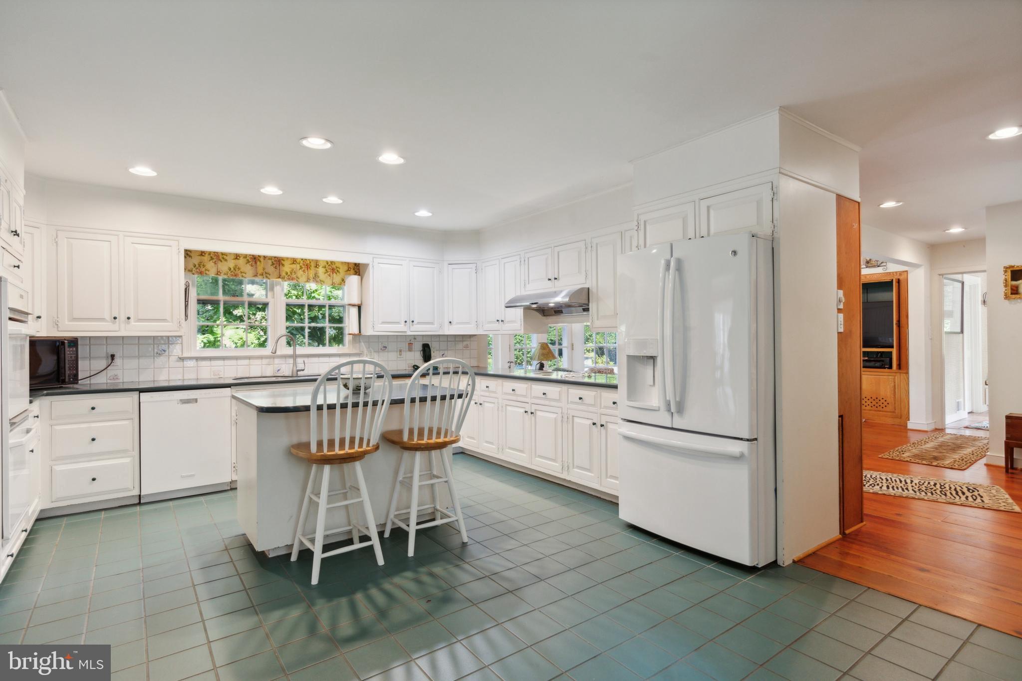 7247 Beech Road Ambler, PA 19002 - Photo 12 of 24 Kitchen