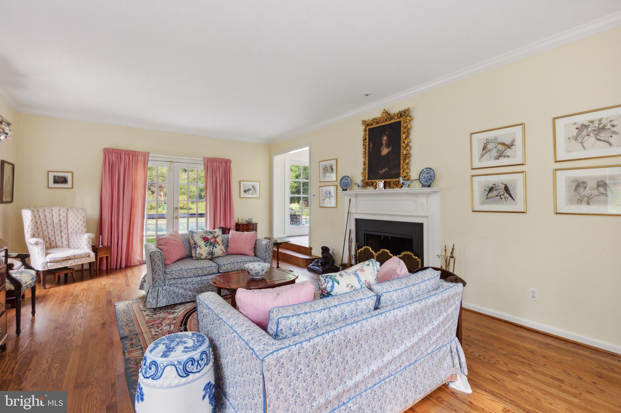7247 Beech Road Ambler, PA 19002 - Photo 9 of 24 Living Room