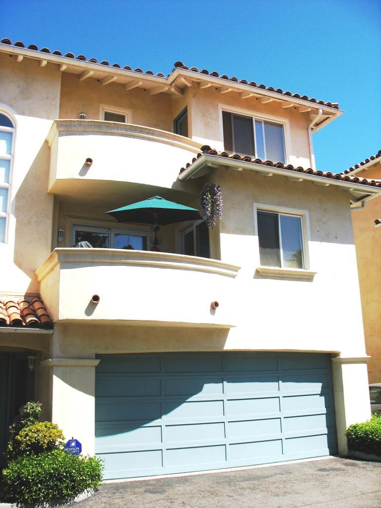 222 Meigs Road, Unit 4 Santa Barbara, CA 93109 - Photo 9 of 10 Front