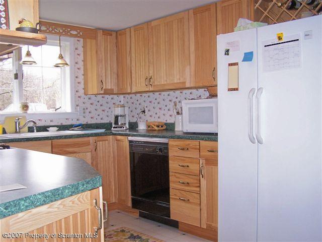Rr #2 Rr Birdsboro, PA 19508 - Photo 5 of 11 Gallery Image 5