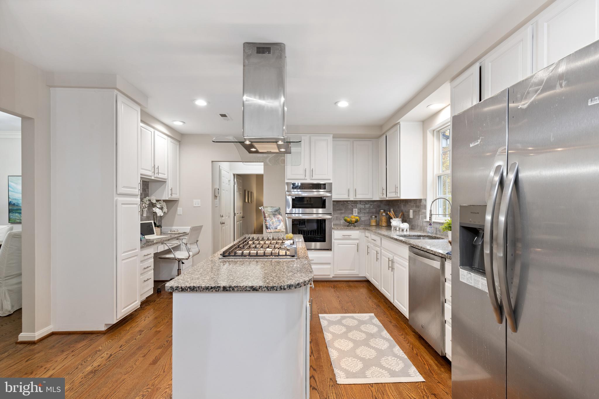 15528 Thompson Road Silver Spring, MD 20905 - Photo 22 of 70 Kitchen