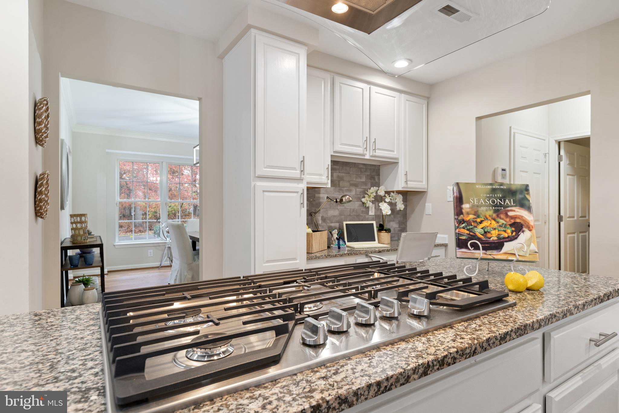 15528 Thompson Road Silver Spring, MD 20905 - Photo 24 of 70 Kitchen