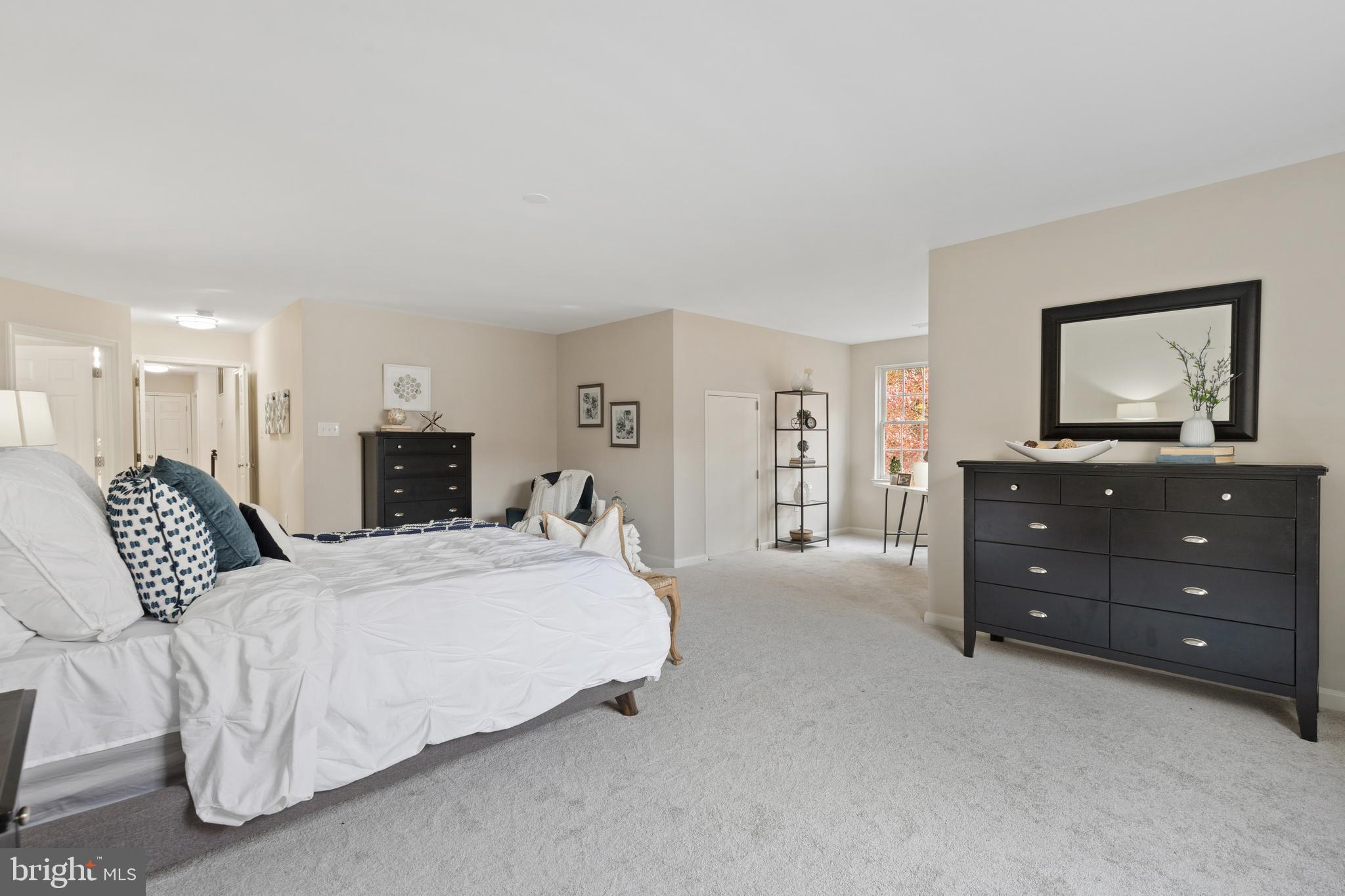 15528 Thompson Road Silver Spring, MD 20905 - Photo 33 of 70 Master bedroom
