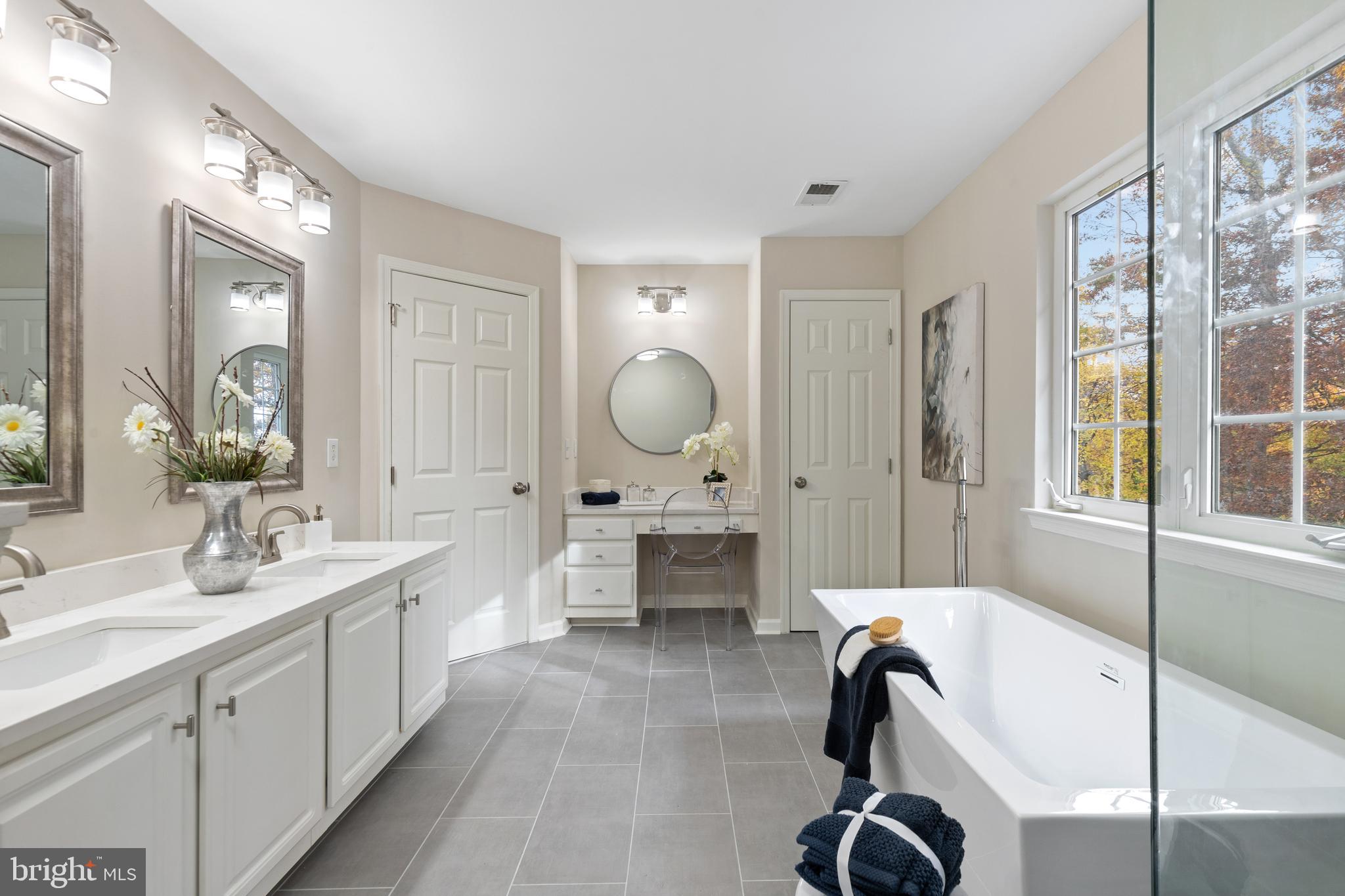 15528 Thompson Road Silver Spring, MD 20905 - Photo 40 of 70 Master bath