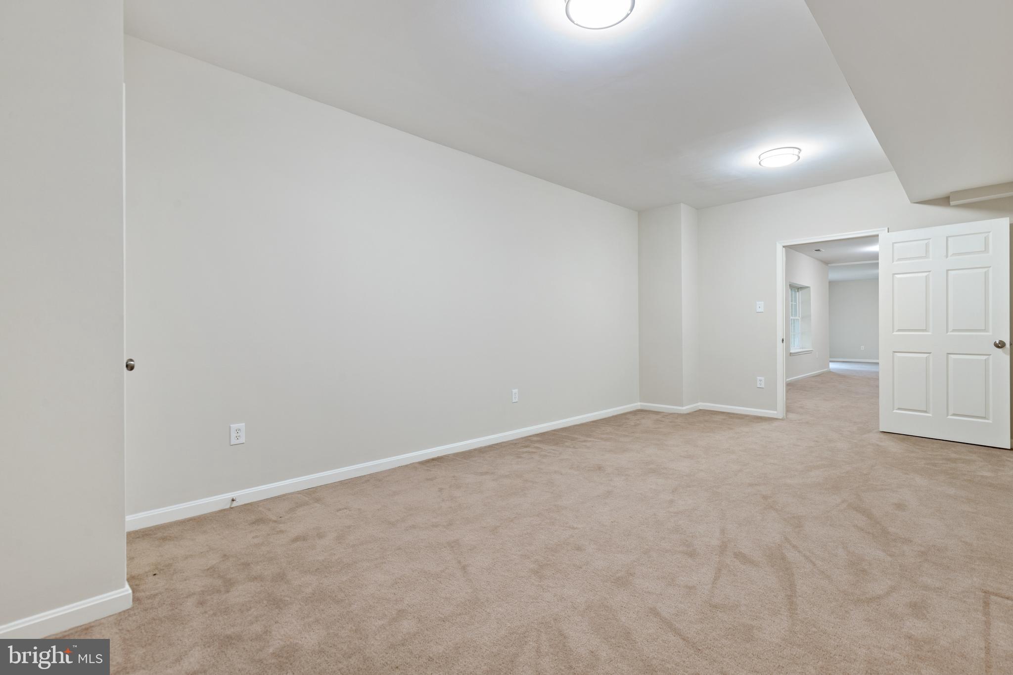 15528 Thompson Road Silver Spring, MD 20905 - Photo 55 of 70 Basement bonus room