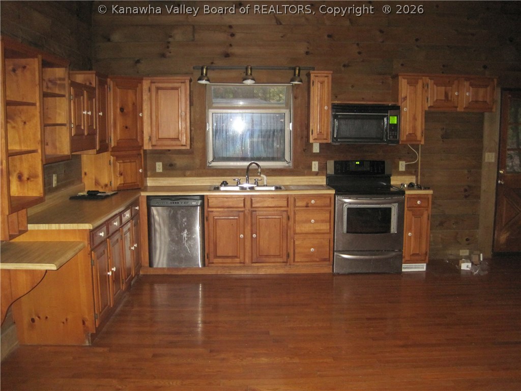 49 Frontier Road Alum Creek, WV 25003 - Photo 3 of 21 Gallery Image 3