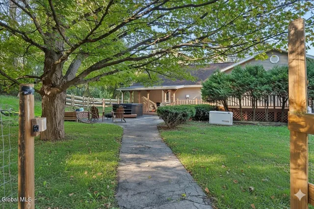 $375,000 | 2150 Highway 143, Coeymans, NY 12007