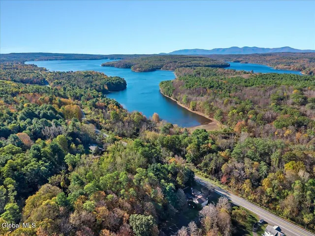 $375,000 | 2150 Highway 143, Coeymans, NY 12007