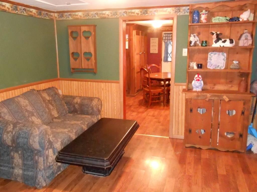 1256 Golden Oaks Road Holbrook, PA 15341 - Photo 11 of 19 Gallery Image 11