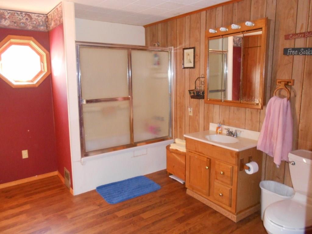 1256 Golden Oaks Road Holbrook, PA 15341 - Photo 4 of 19 Gallery Image 4