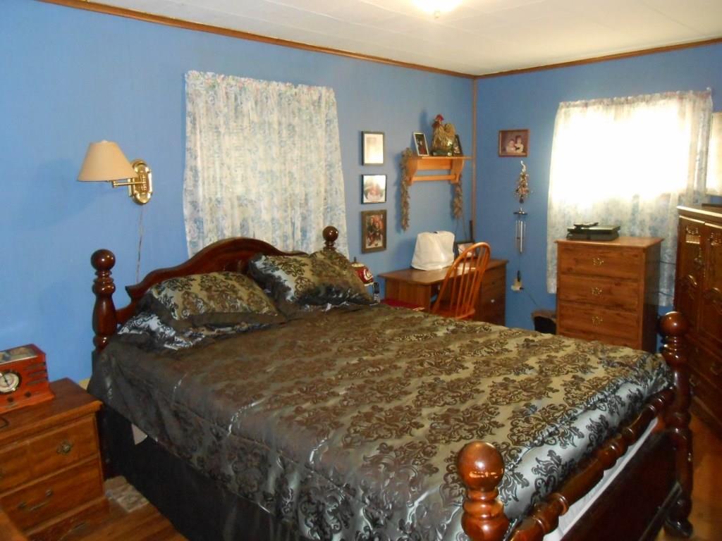 1256 Golden Oaks Road Holbrook, PA 15341 - Photo 6 of 19 Gallery Image 6