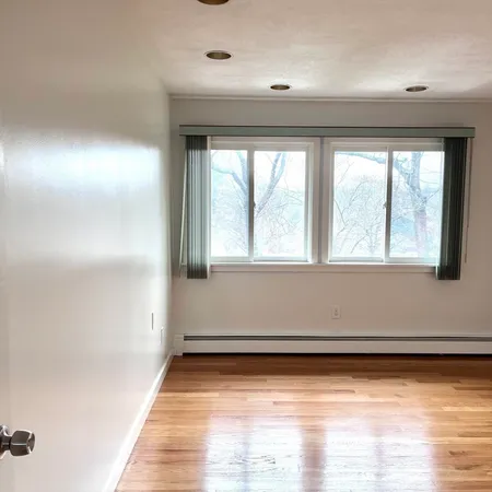 $7,200 | 315 Goddard Avenue, Unit 315, Brookline, MA 02445