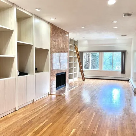 $7,200 | 315 Goddard Avenue, Unit 315, Brookline, MA 02445