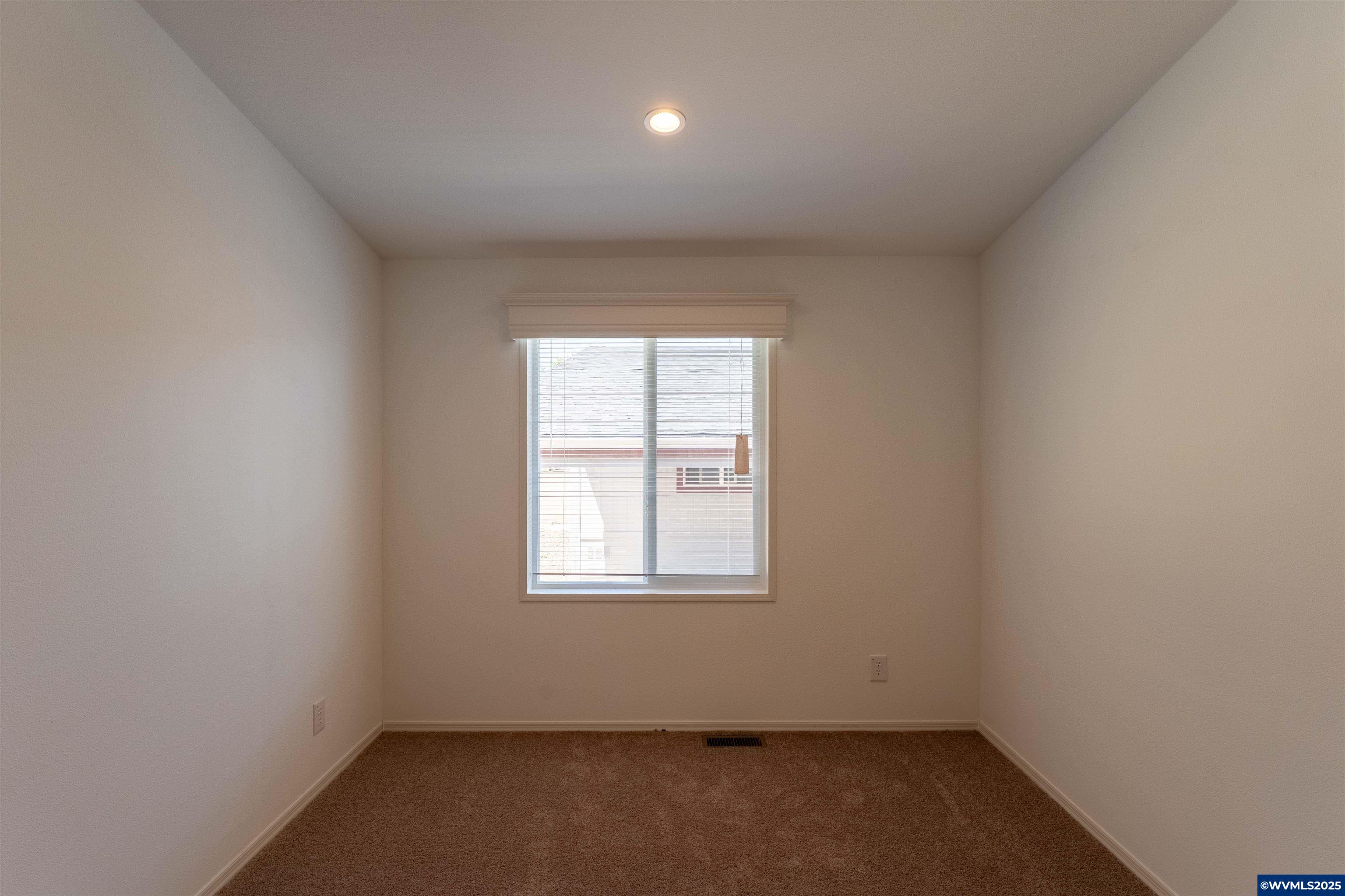 200 Market Street, Unit 218 Lebanon, OR 97355 - Photo 15 of 45