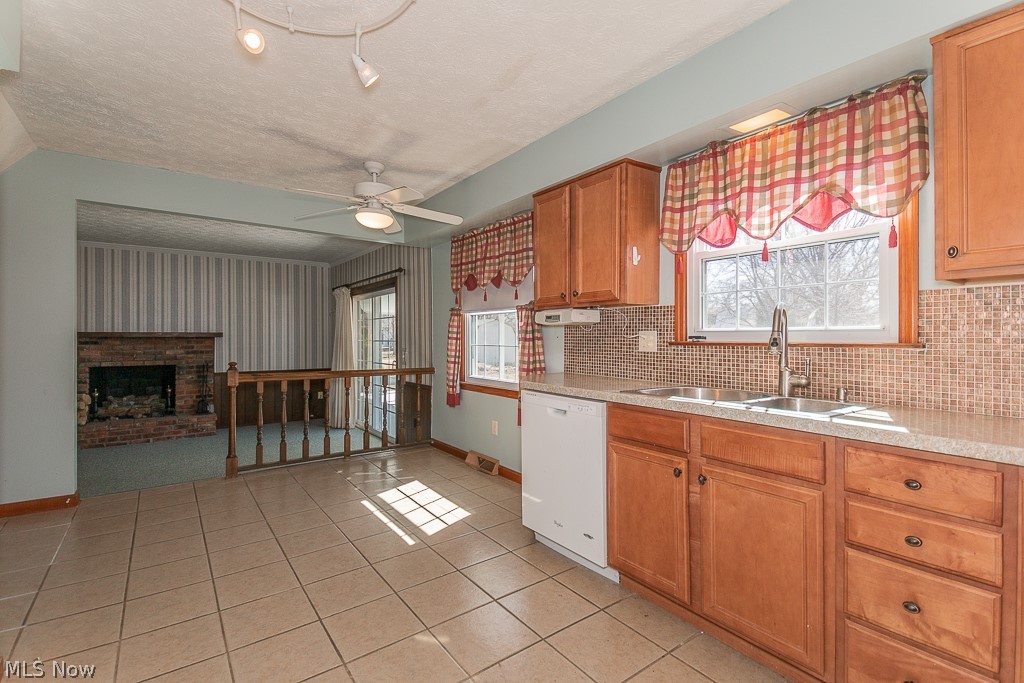 10220 Prouty Road Painesville, OH 44077 - Photo 6 of 27 Gallery Image 6