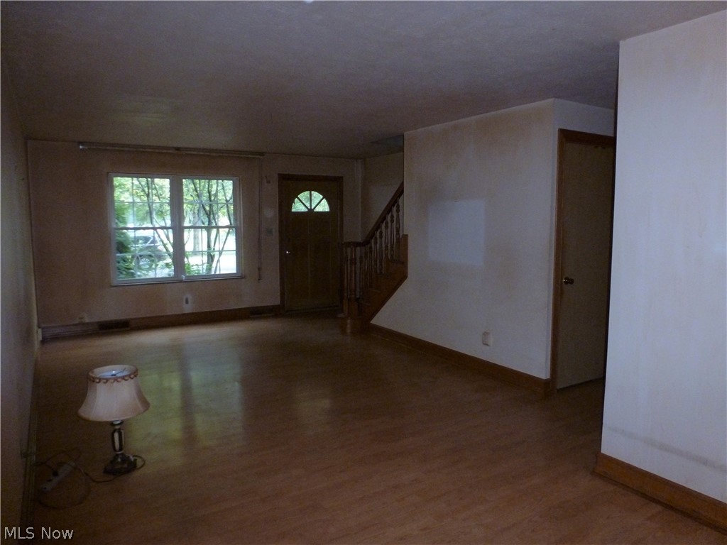 20151 Grannis Road, Unit 9 Cleveland, OH 44126 - Photo 6 of 25 Gallery Image 6