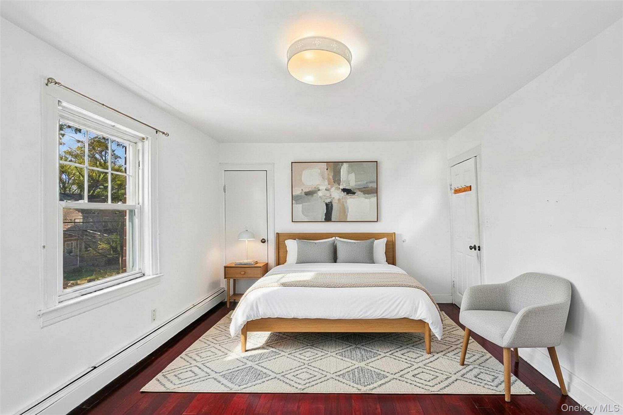 96 Colonial Road Floral Park, NY 11001 - Photo 18 of 29