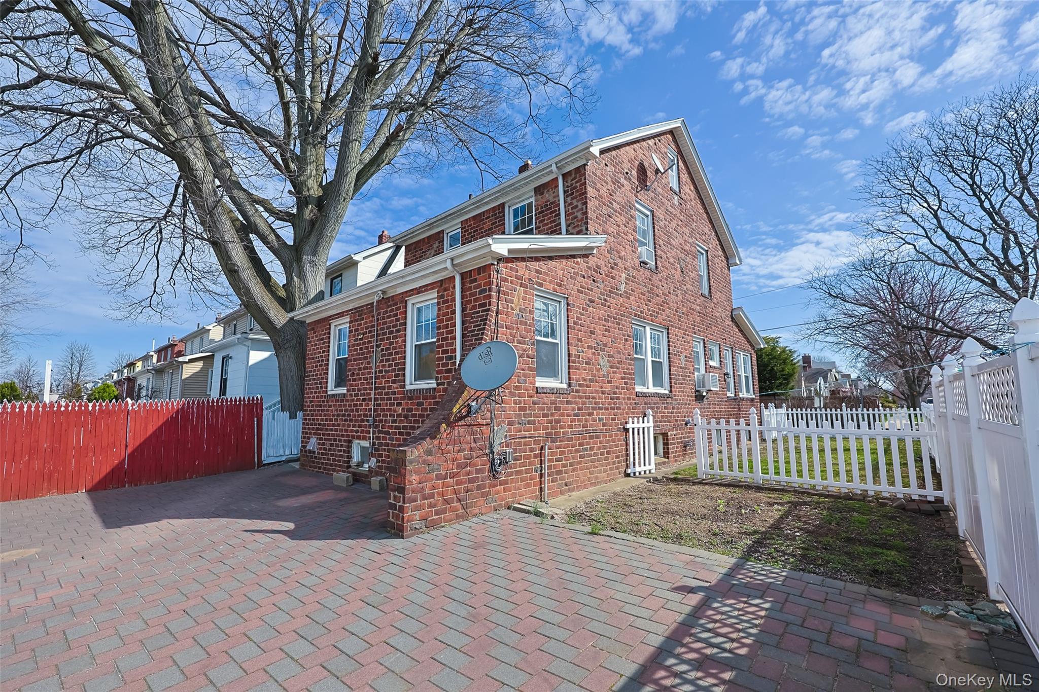 96 Colonial Road Floral Park, NY 11001 - Photo 28 of 29