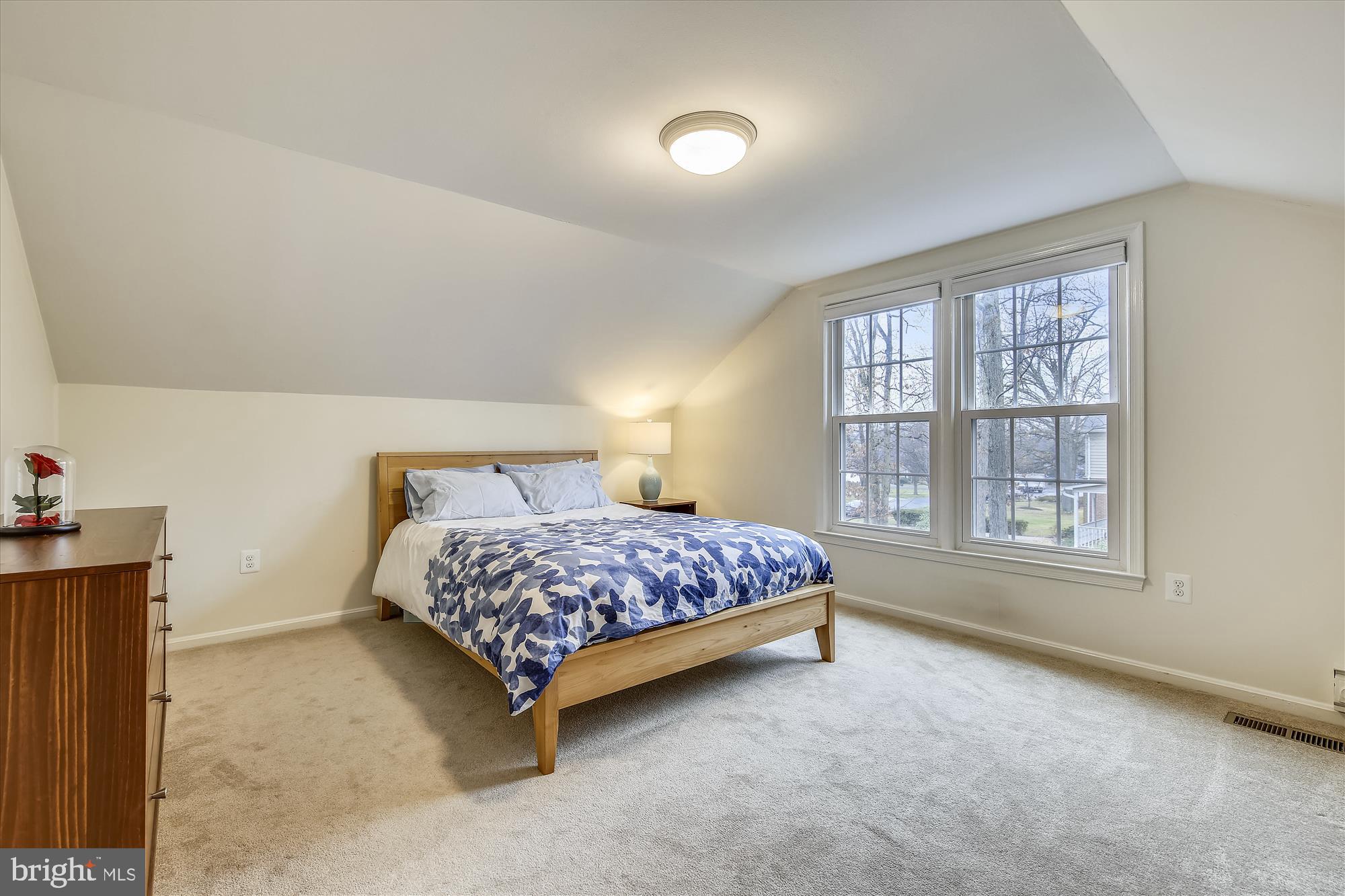 1588 Kimblewick Road Potomac, MD 20854 - Photo 24 of 36 Br 5 with bath