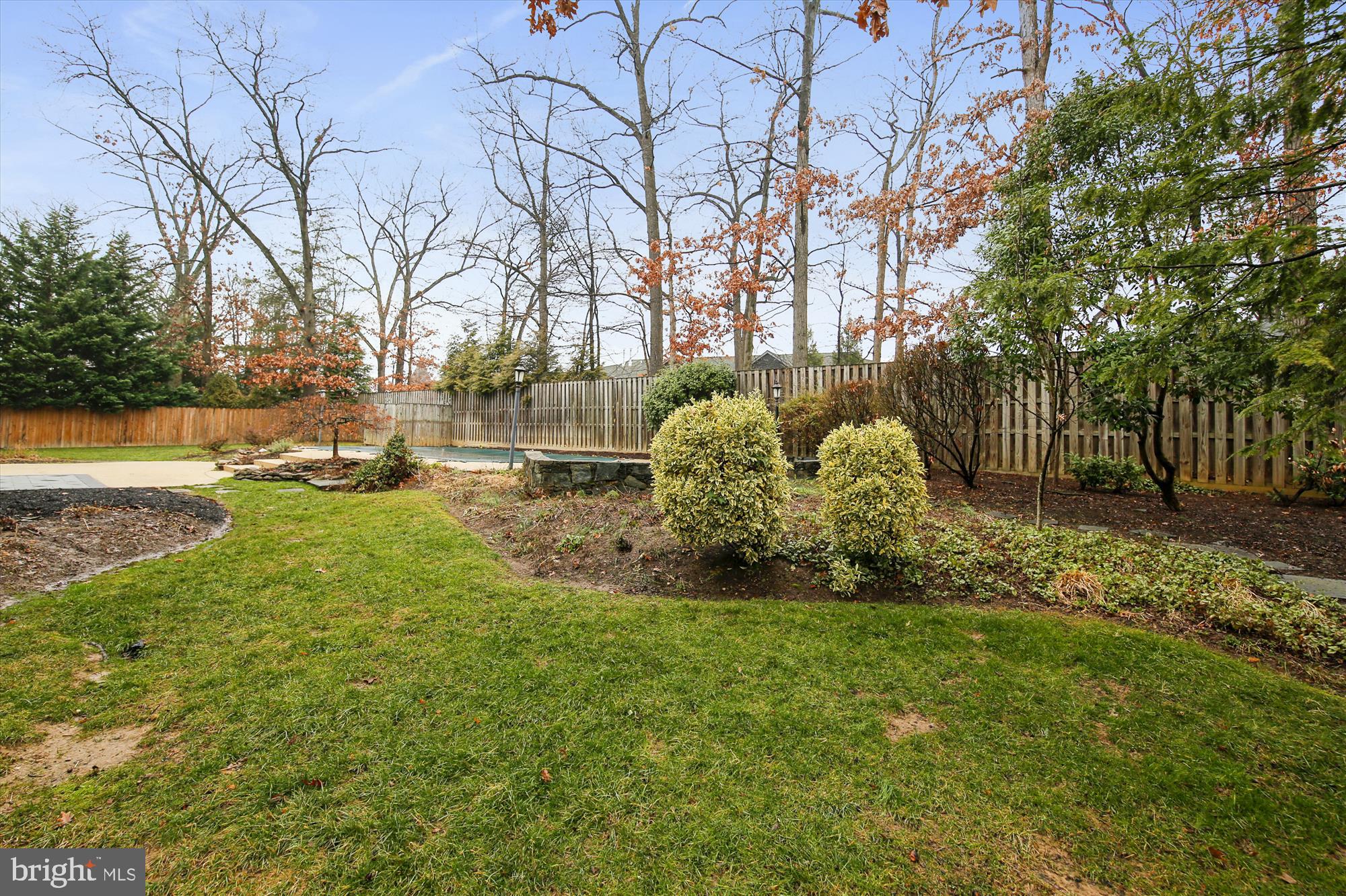 1588 Kimblewick Road Potomac, MD 20854 - Photo 31 of 36 Plenty of lawn space