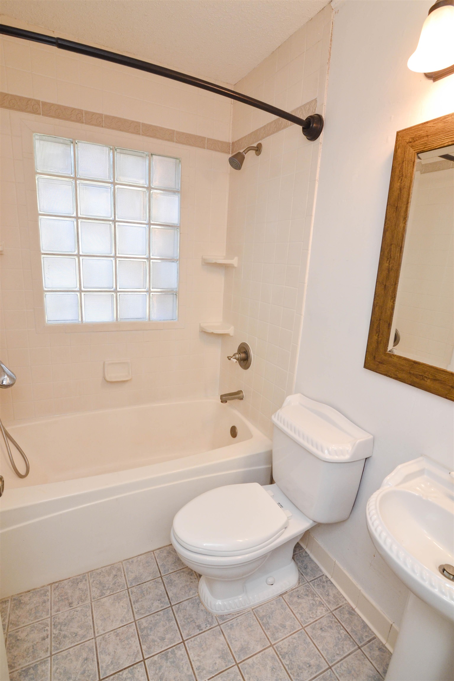 767 Ivy Road Memphis, TN 38117 - Photo 14 of 25 Gallery Image 14
