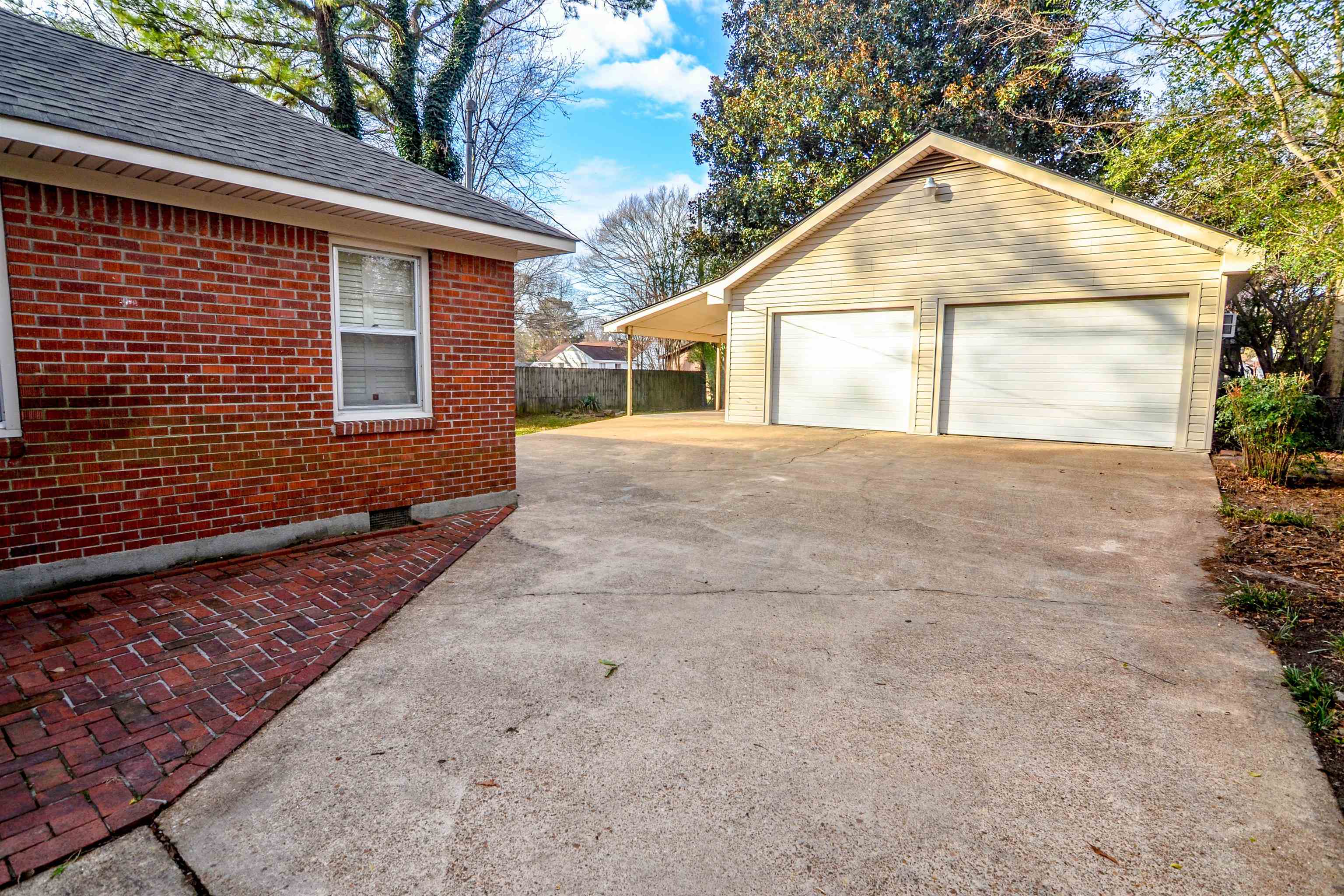 767 Ivy Road Memphis, TN 38117 - Photo 22 of 25 Gallery Image 22