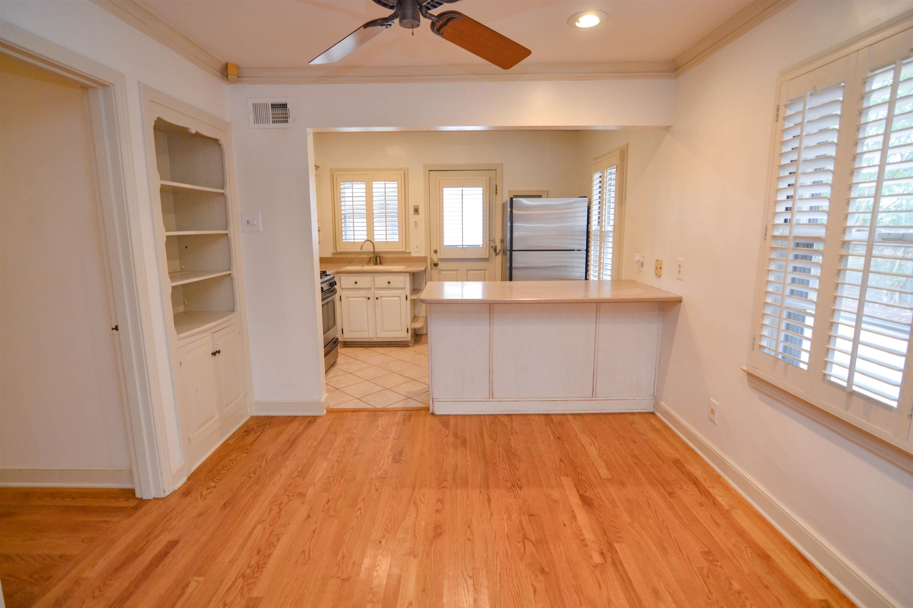767 Ivy Road Memphis, TN 38117 - Photo 5 of 25 Gallery Image 5