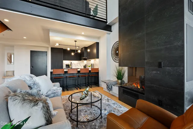 $1,980,000 | 124 Village Lane, Unit 418, Sandpoint, ID 83864