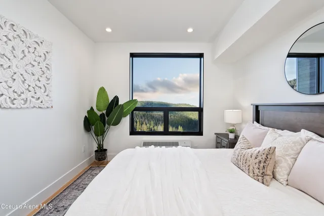 $1,980,000 | 124 Village Lane, Unit 418, Sandpoint, ID 83864