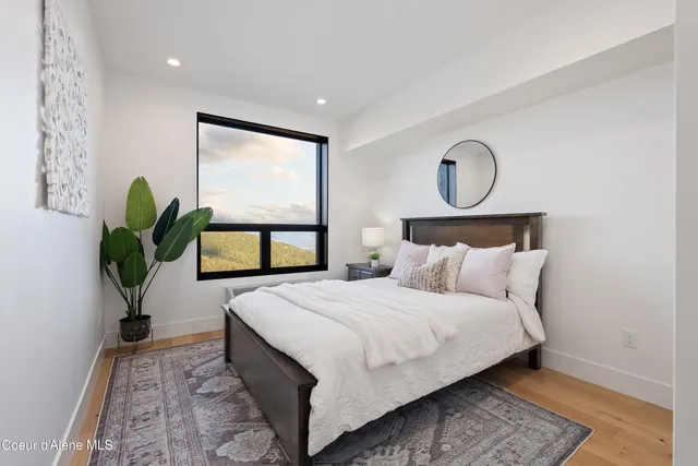 $1,980,000 | 124 Village Lane, Unit 418, Sandpoint, ID 83864