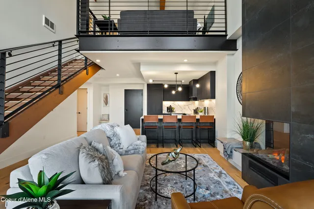 $1,980,000 | 124 Village Lane, Unit 418, Sandpoint, ID 83864