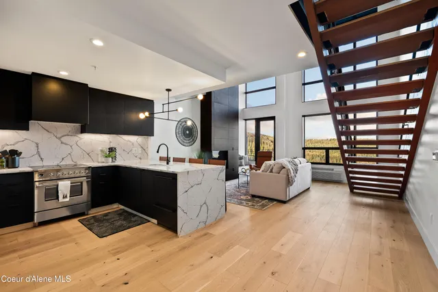 $1,980,000 | 124 Village Lane, Unit 418, Sandpoint, ID 83864