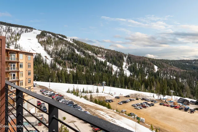 $1,980,000 | 124 Village Lane, Unit 418, Sandpoint, ID 83864