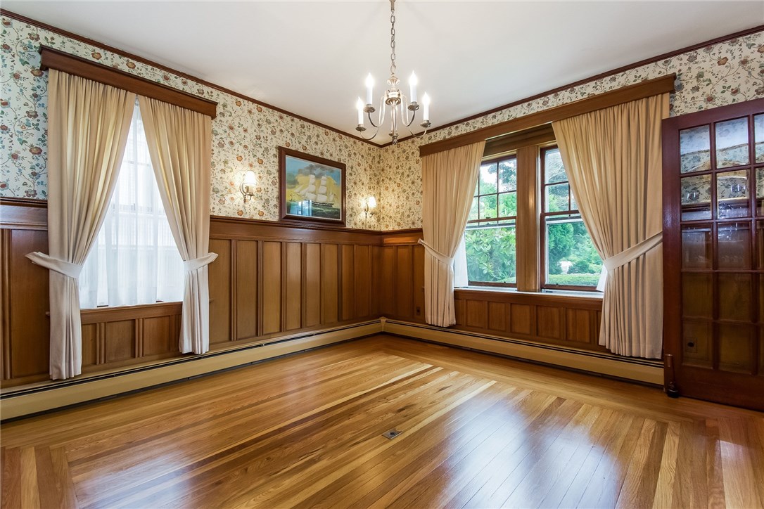 71 Highland Road Tiverton, RI 02878 - Photo 9 of 39