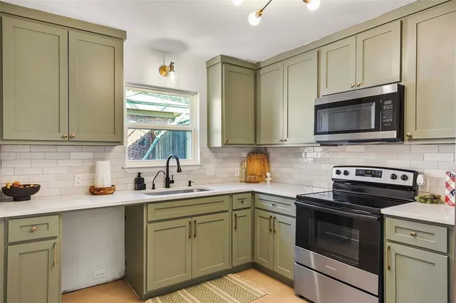 $315,000 | 416 Simmons Drive, Hurst, TX 76053