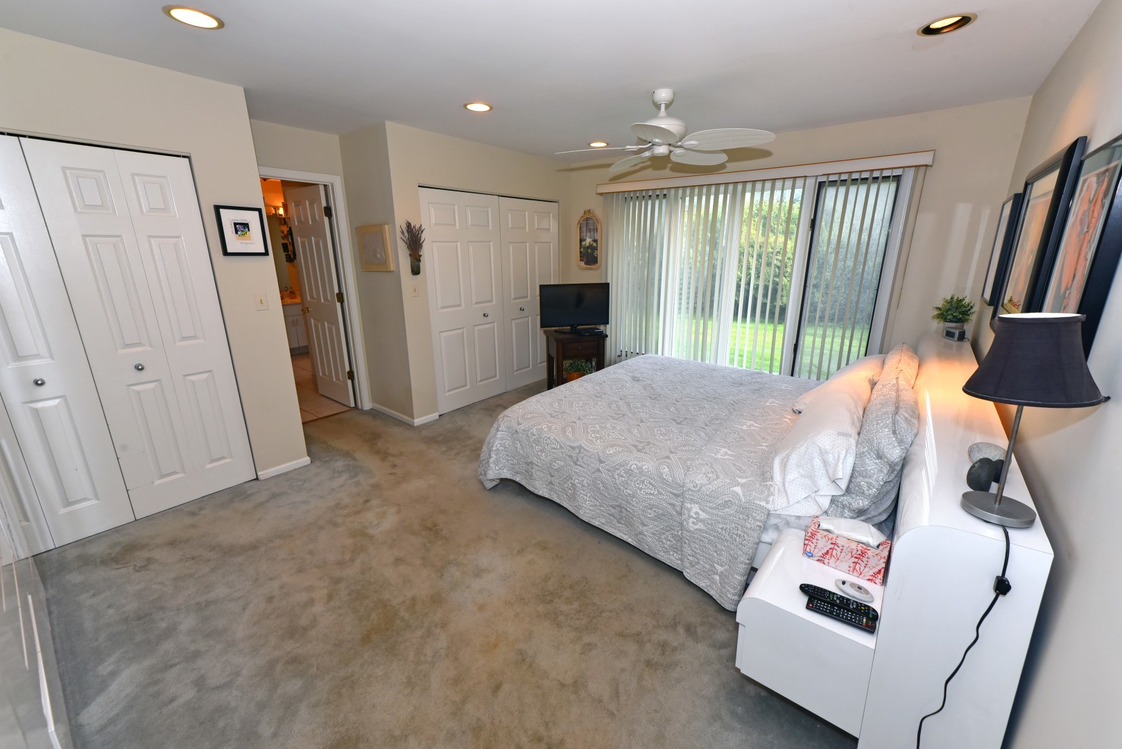1961 Koehling Road Northbrook, IL 60062 - Photo 7 of 12