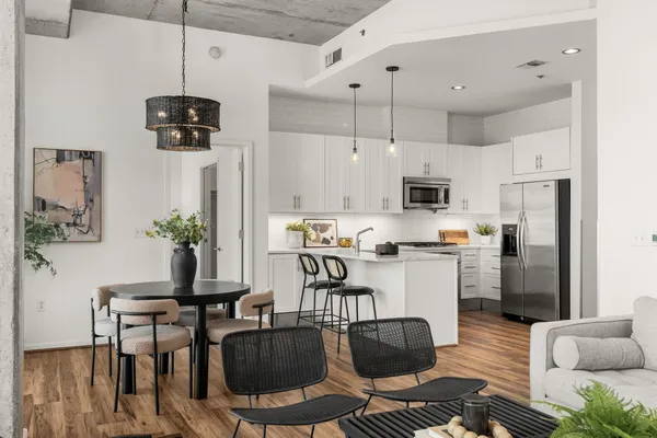 $2,500 | 700 12th Avenue South, Unit 1110, Nashville, TN 37203