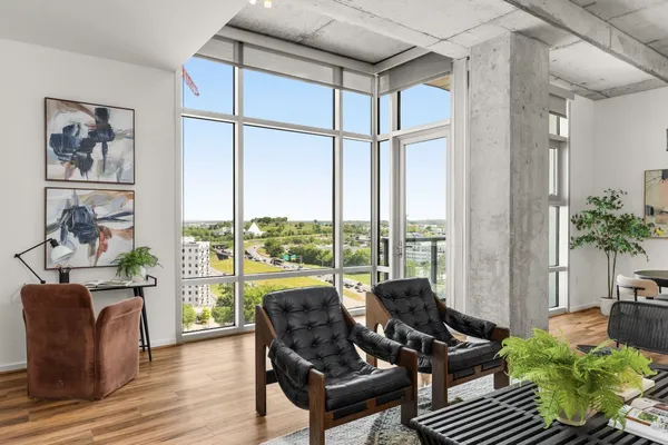 $2,500 | 700 12th Avenue South, Unit 1110, Nashville, TN 37203