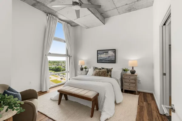 $2,500 | 700 12th Avenue South, Unit 1110, Nashville, TN 37203