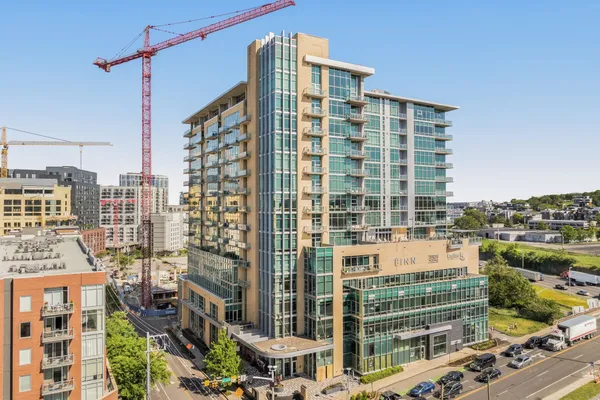 $2,500 | 700 12th Avenue South, Unit 1110, Nashville, TN 37203