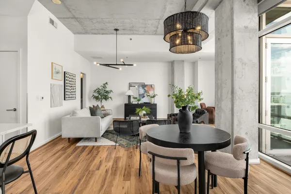 $2,500 | 700 12th Avenue South, Unit 1110, Nashville, TN 37203