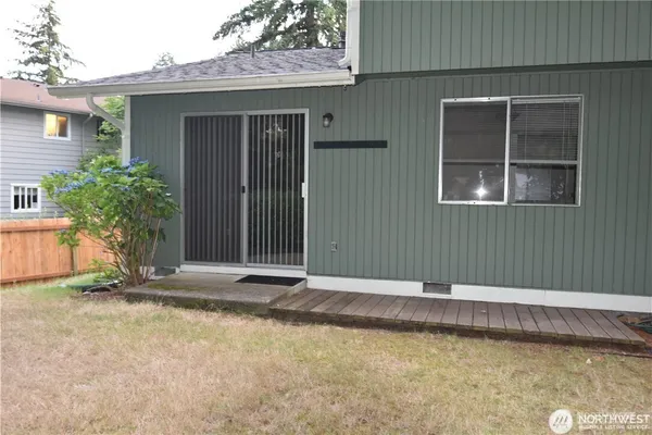$3,150 | 306 146th Place Northeast, Bellevue, WA 98007