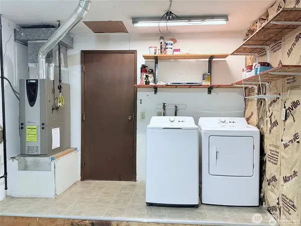 $3,150 | 306 146th Place Northeast, Bellevue, WA 98007