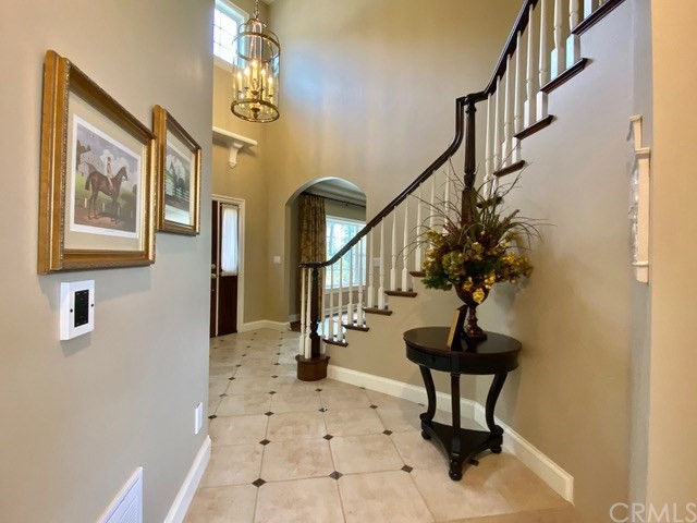 1010 Black Oaks Drive Lake Arrowhead, CA 92352 - Photo 7 of 52 a view of entryway